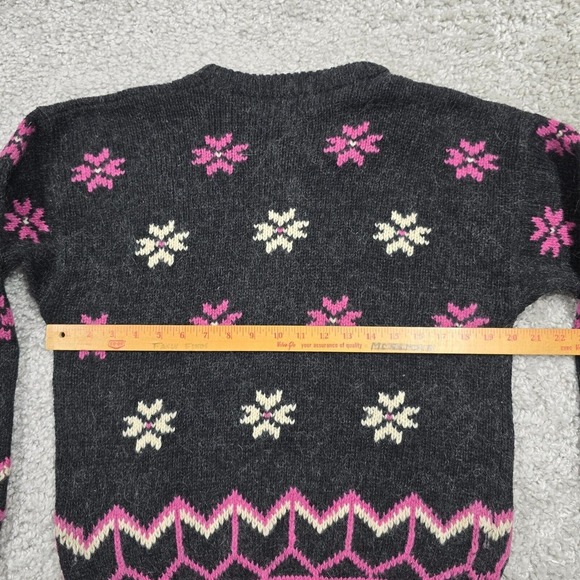 Vtg Woolrich Sweater Womens M Black Pink Snowflakes Wool Mohair Cabin Cottage - Picture 6 of 9